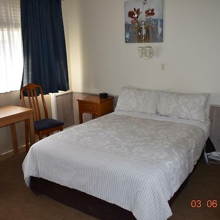 Kaniva Midway Motel Екстер'єр фото