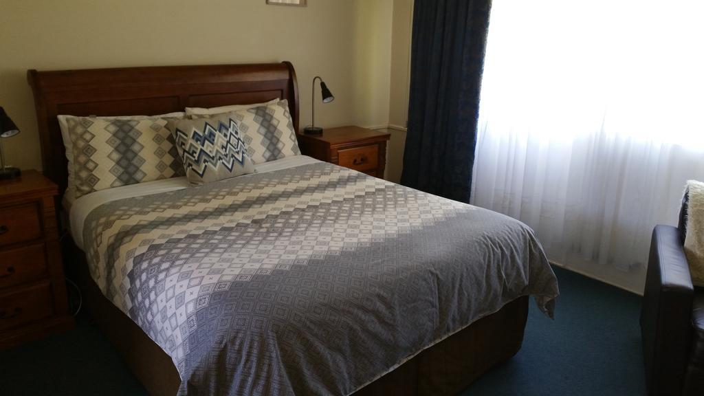 Kaniva Midway Motel Екстер'єр фото