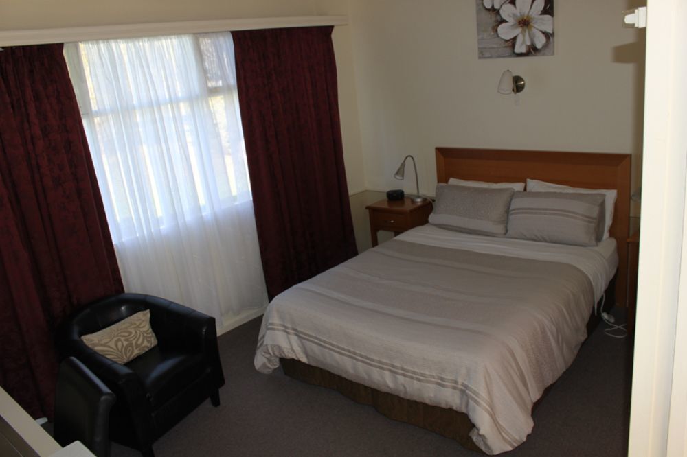 Kaniva Midway Motel Екстер'єр фото