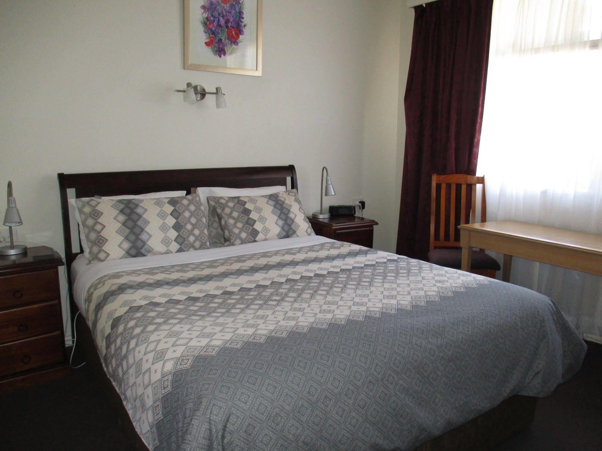 Kaniva Midway Motel Екстер'єр фото