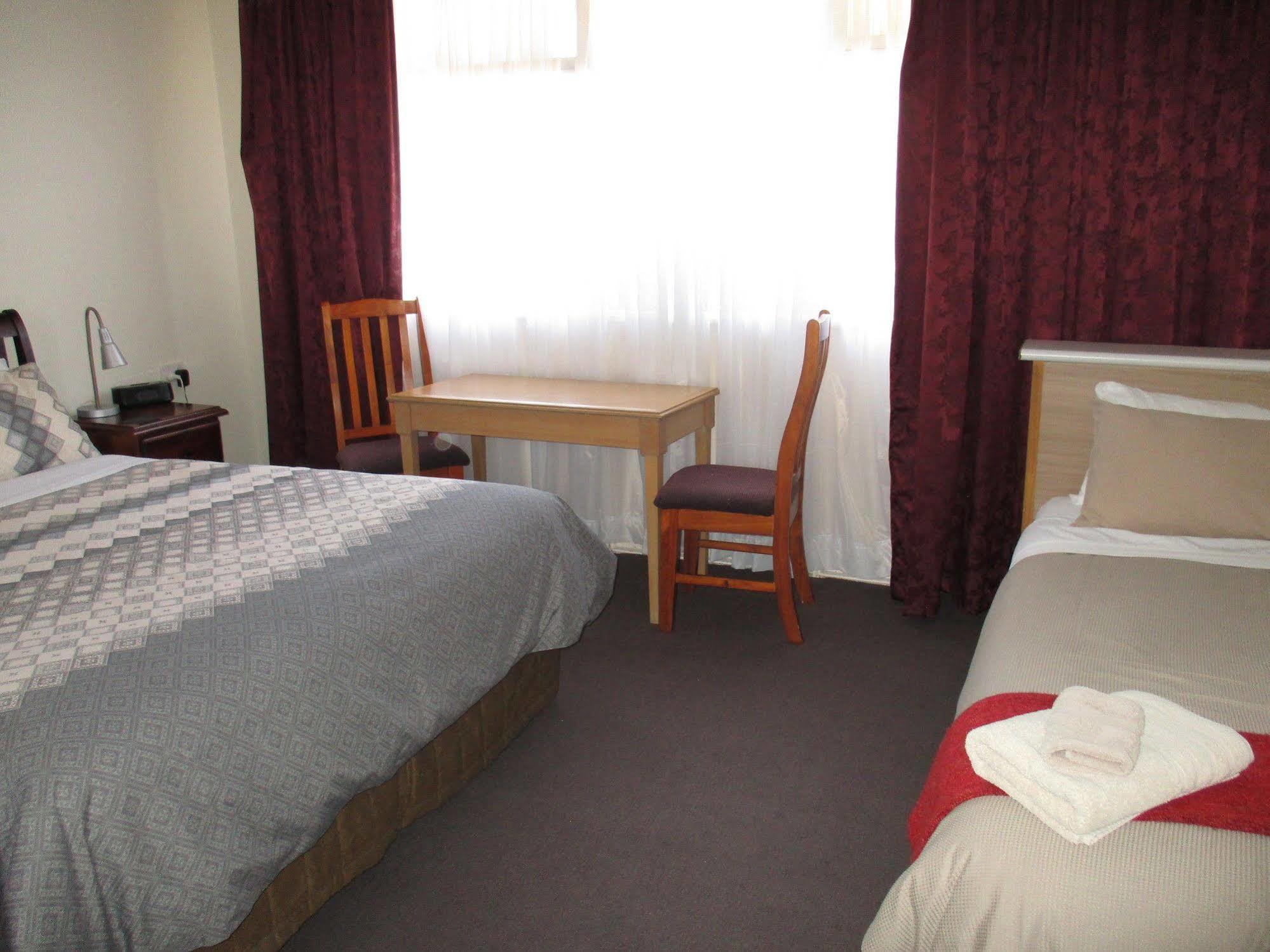 Kaniva Midway Motel Екстер'єр фото