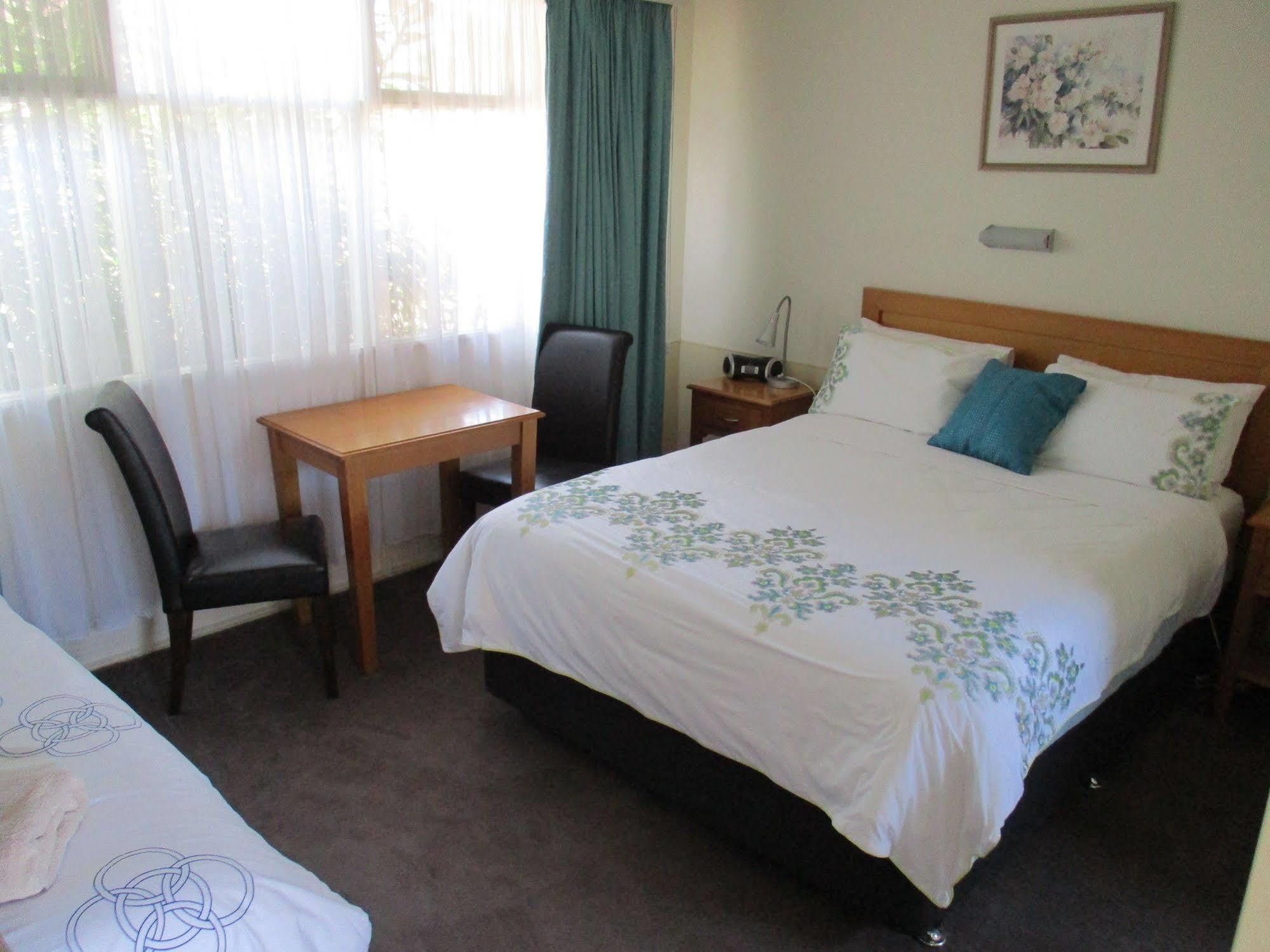 Kaniva Midway Motel Екстер'єр фото
