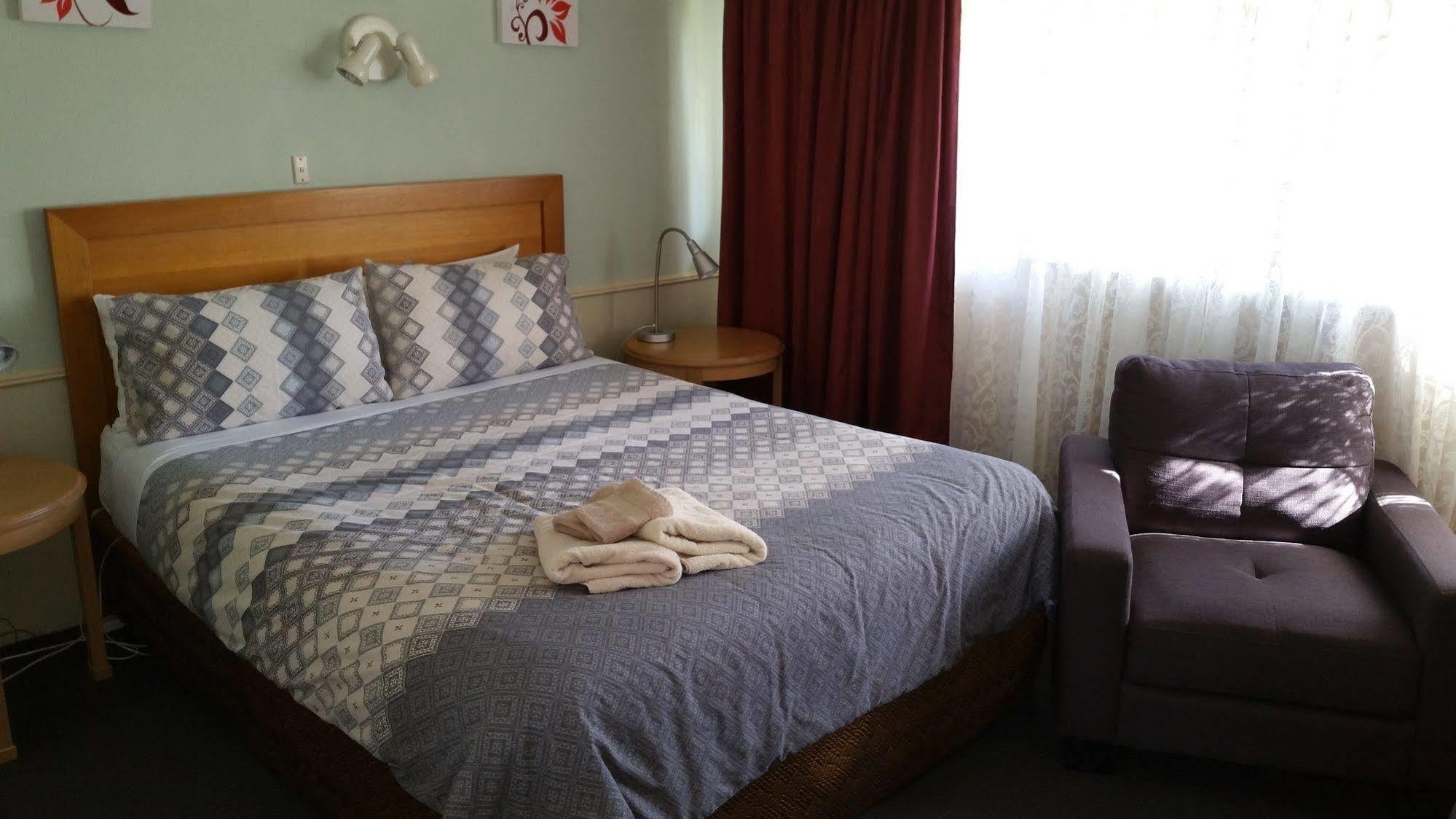 Kaniva Midway Motel Екстер'єр фото